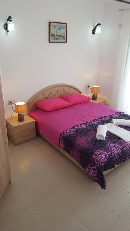 Apartments Sirena Ulcinj Exterior foto