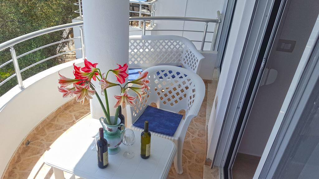 Apartments Sirena Ulcinj Exterior foto