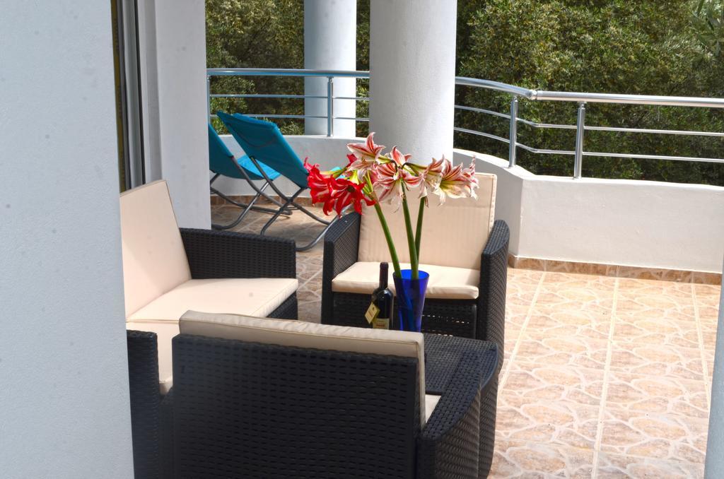 Apartments Sirena Ulcinj Exterior foto