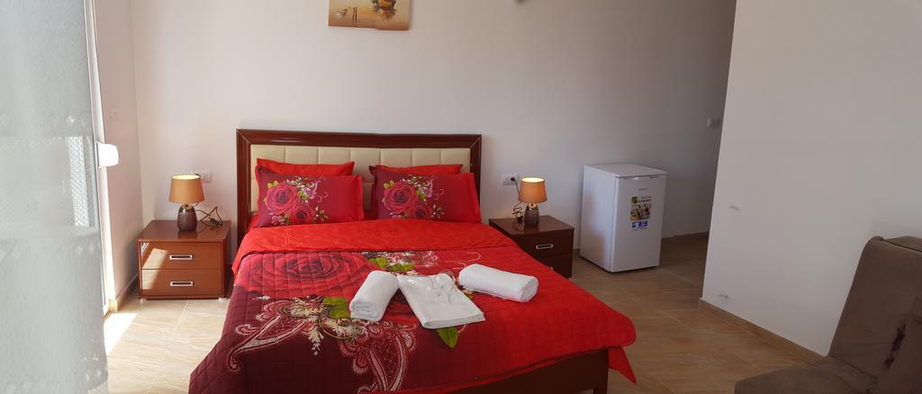 Apartments Sirena Ulcinj Exterior foto